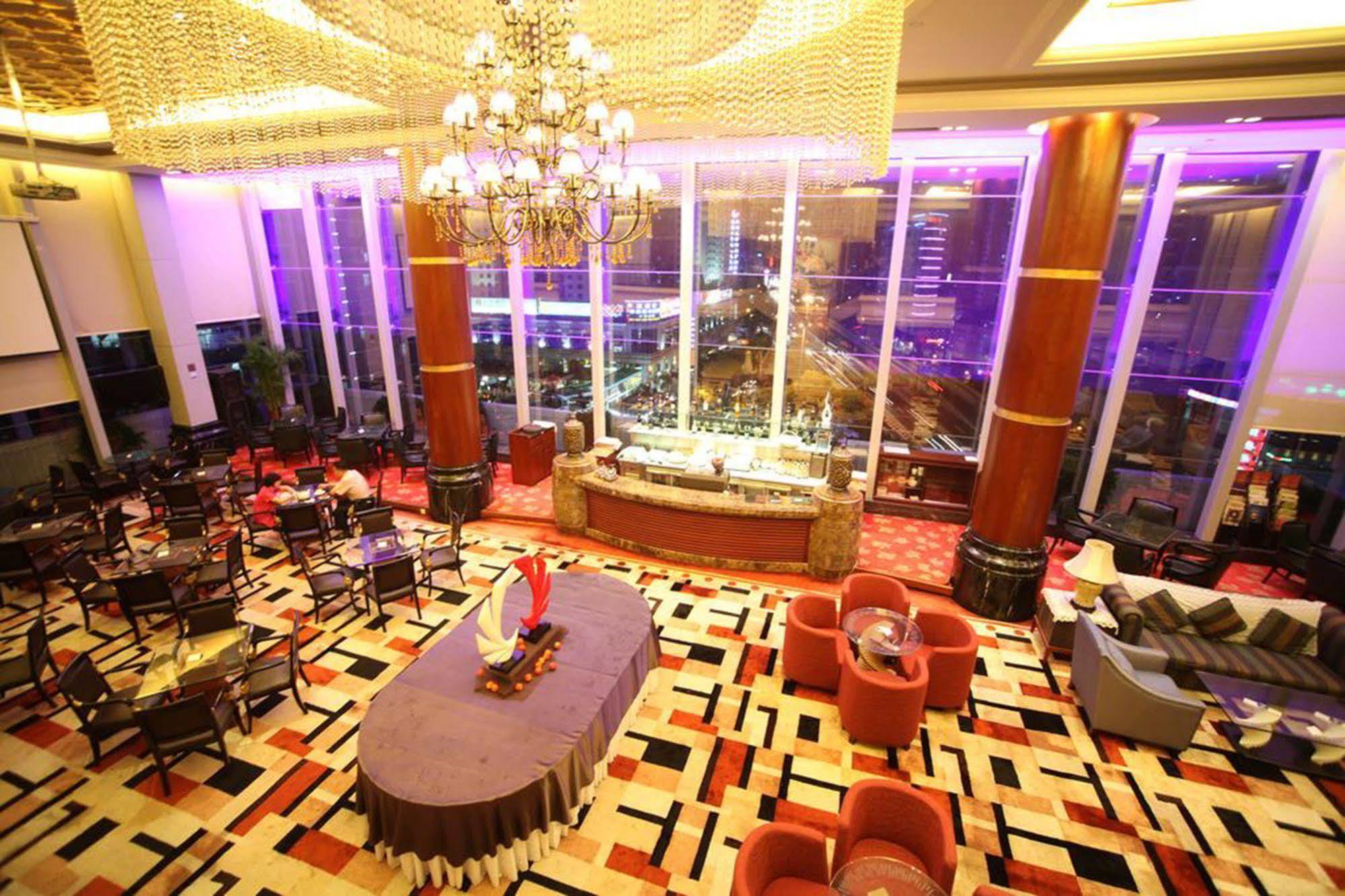 Shenzhen Luohu Century Plaza Hotel Екстериор снимка